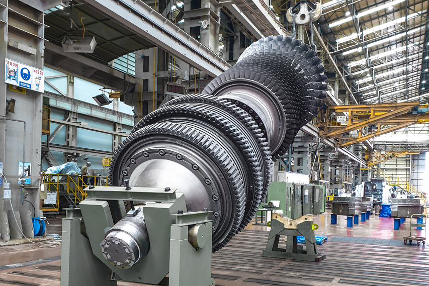 View of lifetime extension work being performed on a gas turbine rotor