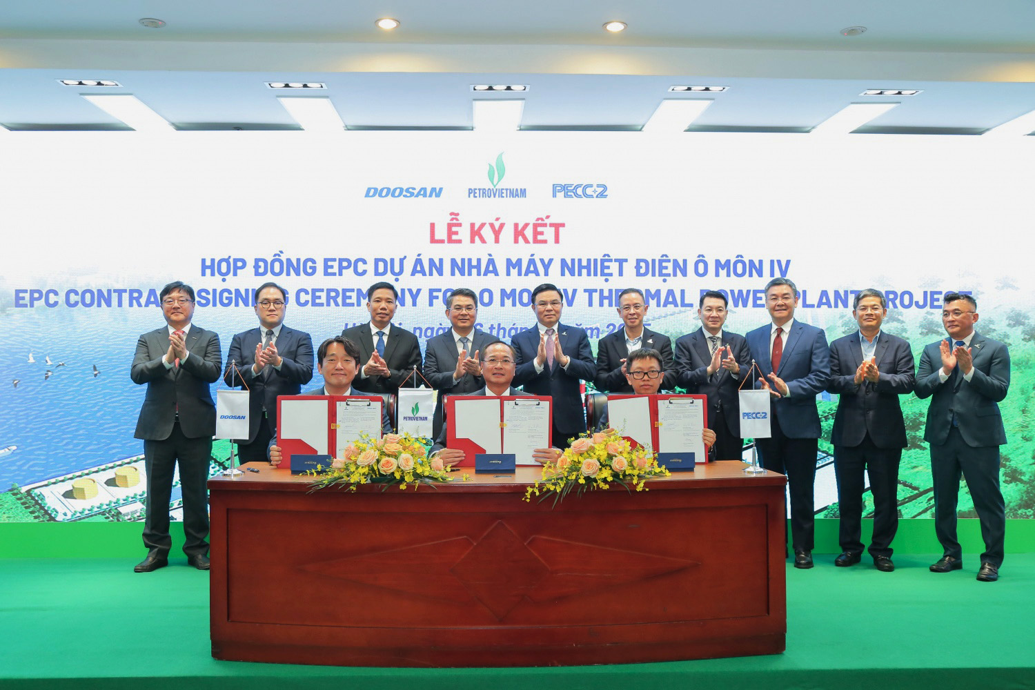 ▲ On June 6 (local time), the contract signing ceremony for the O Mon 4 gas-fired combined cycle power plant was held, with the leaders of the related parties in attendance, including PVN Chairman Le Manh Hung (back row, 5th from the left), Vietnam Electricity(EVN) Vice President Nguyen Tai Anh (back row, 2nd from the right) and Doosan Enerbility EPC Plant BG CEO Hyeonho Lee (back row, first from the left).[Front Row, from left to right:  Sungjoon Park, Doosan Enerbility EPC Sales & Marketing VP;  Nguyen Manh Tuong , Director of PVPMB (org. under PVN in charge of O Mon 4 Project); Nguyen Chon Hung, Chairman of PECC2]